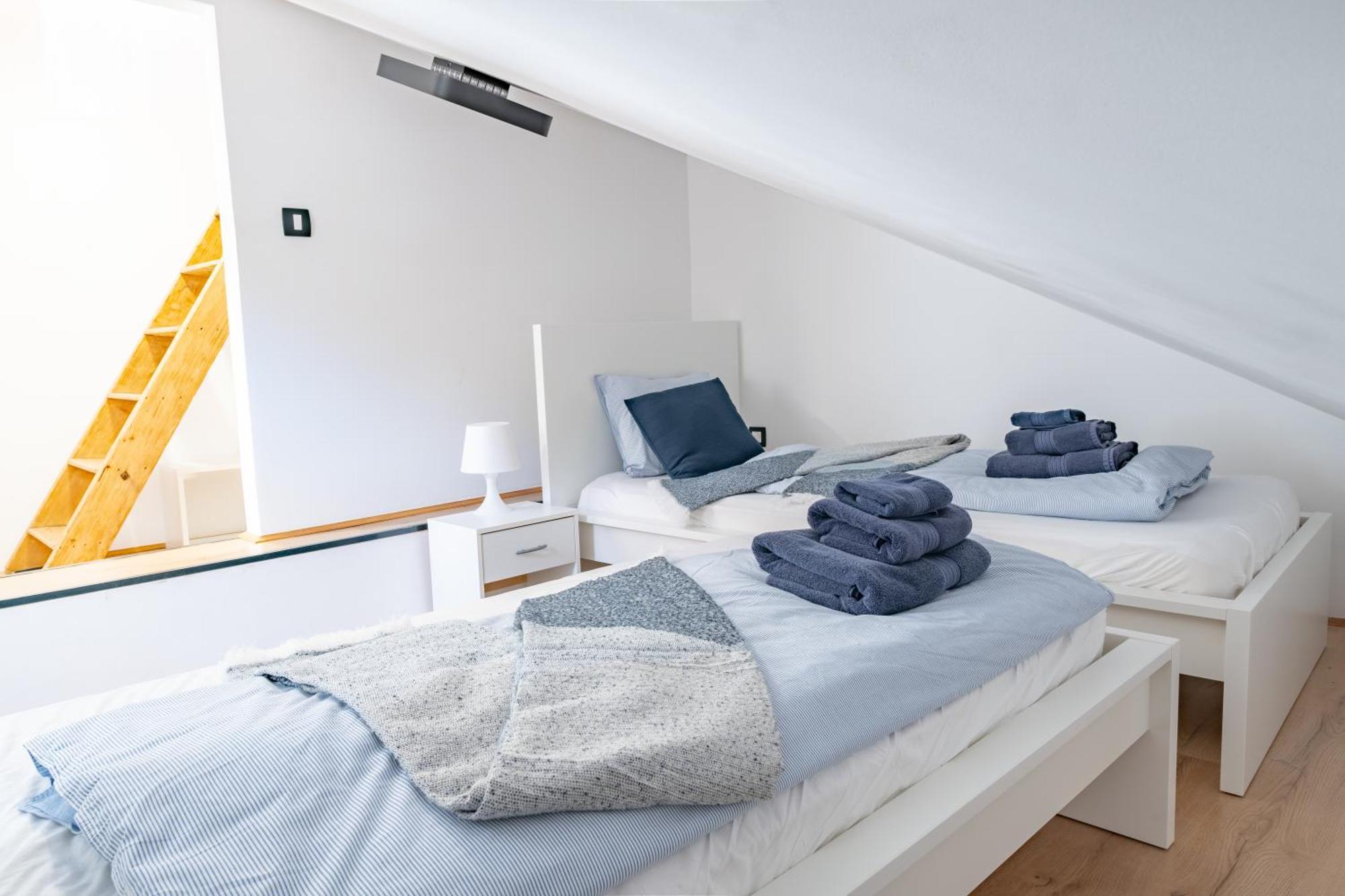 Via Paradiso Apartments 피란 외부 사진