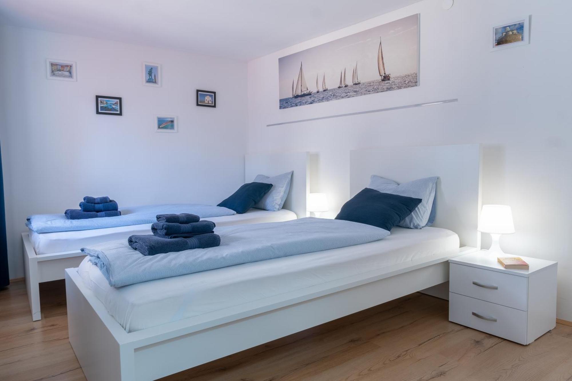 Via Paradiso Apartments 피란 외부 사진